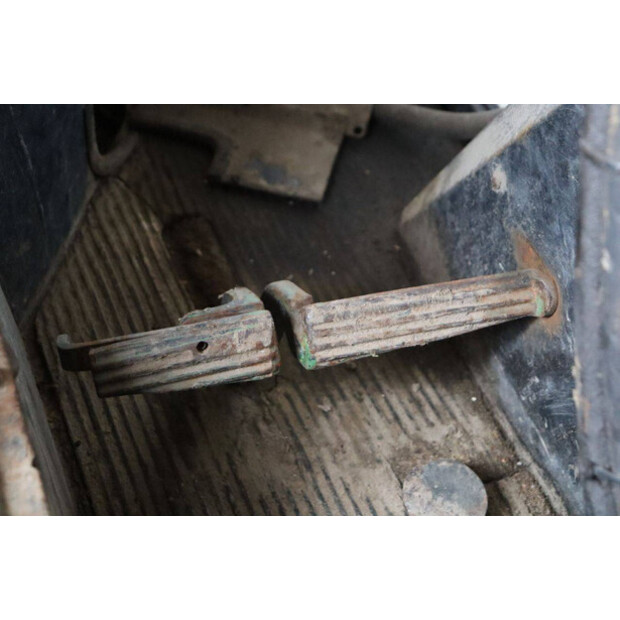 JOHN DEERE 1040-43936421