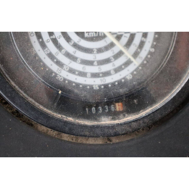 JOHN DEERE 1040-43936425