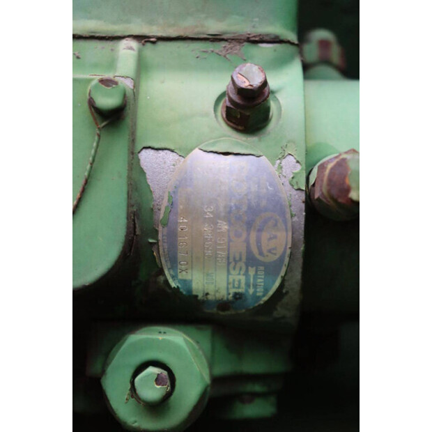 JOHN DEERE 1040-43936440