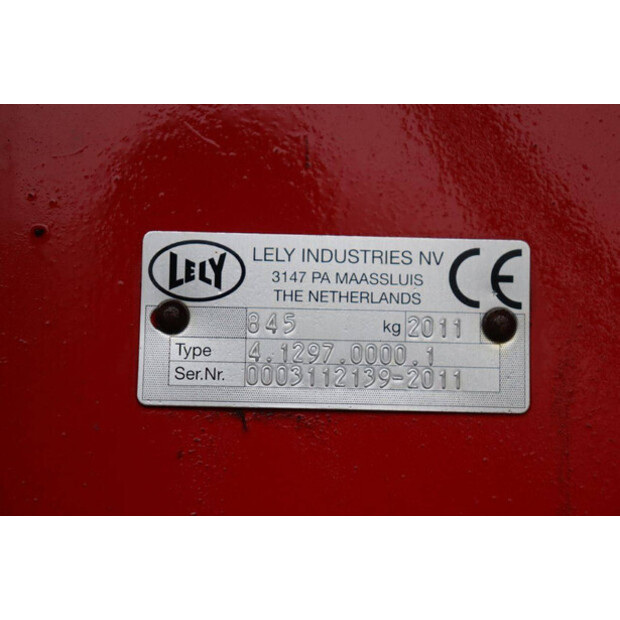 2011 Lely 360 M-43936592