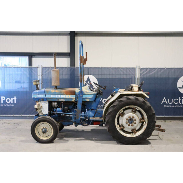 1989 Ford 4110-43936693