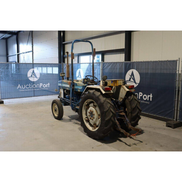 1989 Ford 4110-43936695