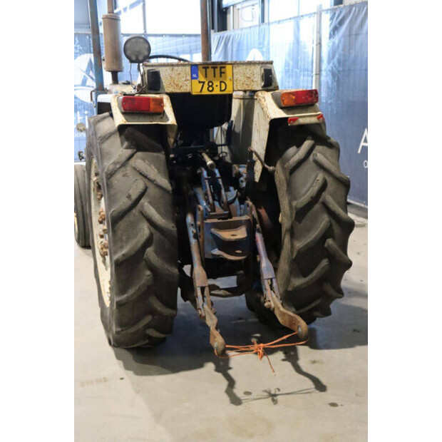 1989 Ford 4110-43936710