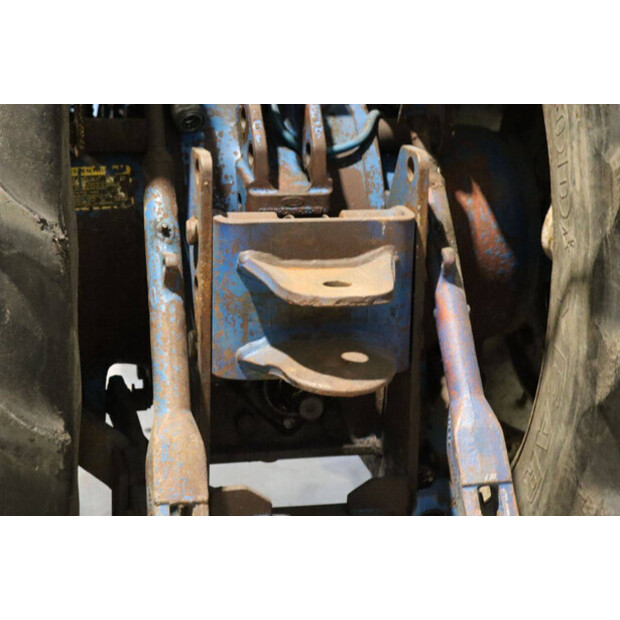 1989 Ford 4110-43936711