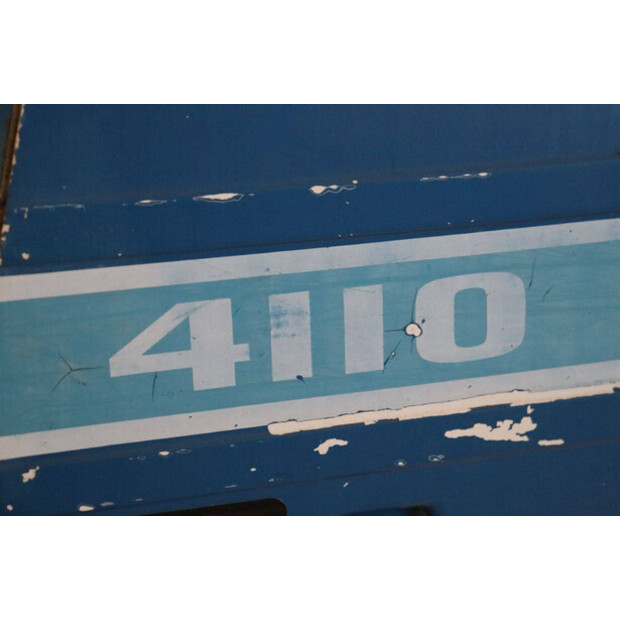 1989 Ford 4110-43936717