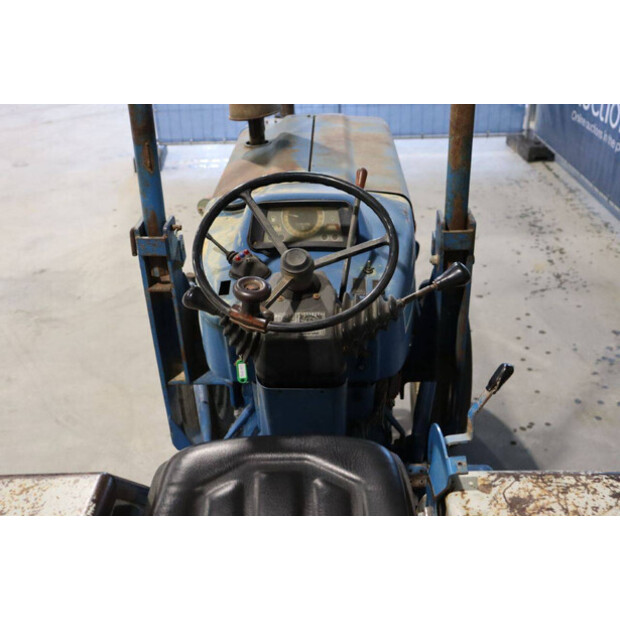 1989 Ford 4110-43936720