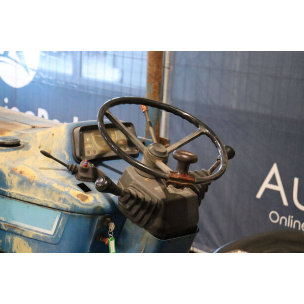 1989 Ford 4110-43936722