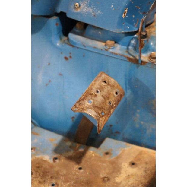 1989 Ford 4110-43936723