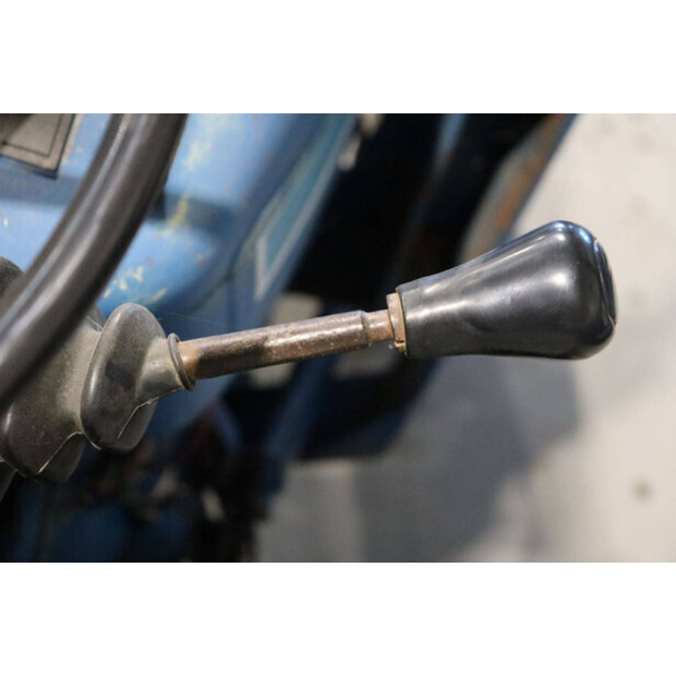 1989 Ford 4110-43936726