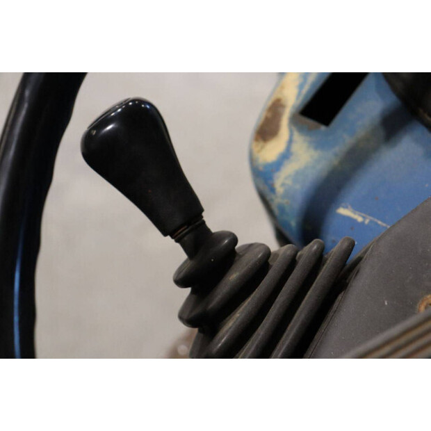 1989 Ford 4110-43936728