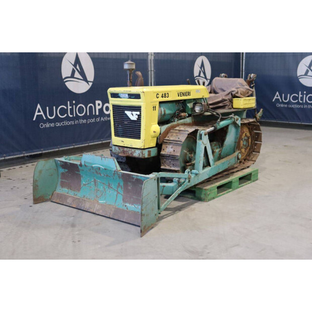 فينيري C 483-43937030