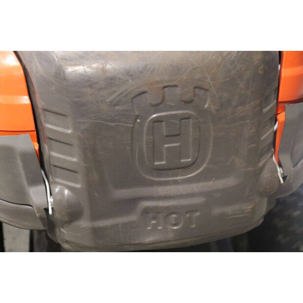 2019 Husqvarna R216TAWD-43937131