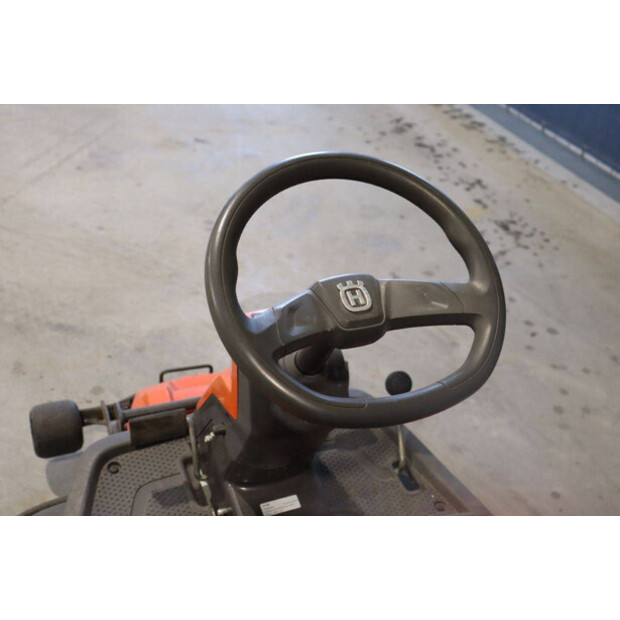 2019 Husqvarna R216TAWD-43937136