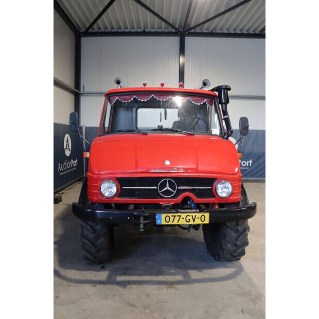 مرسيدس بنز Unimog 406-43937205