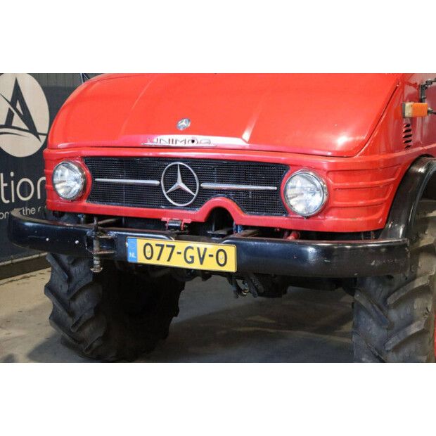 مرسيدس بنز Unimog 406-43937208