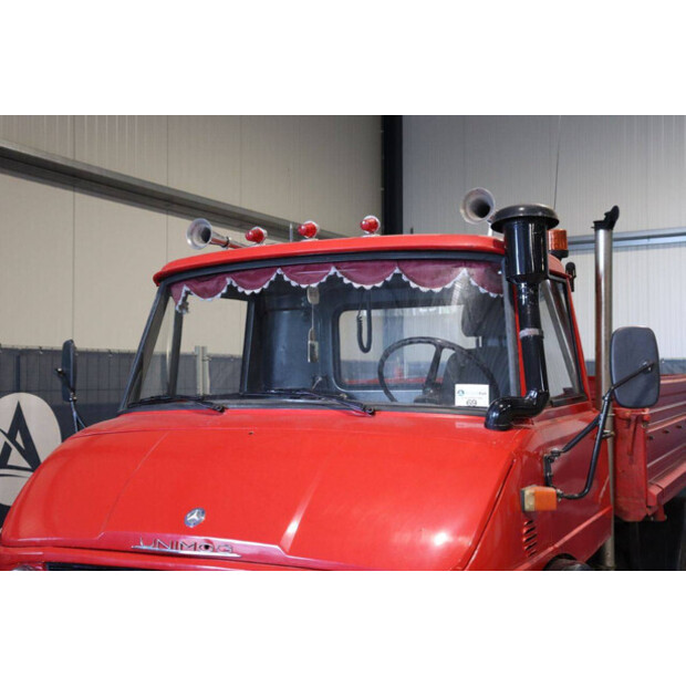 مرسيدس بنز Unimog 406-43937210