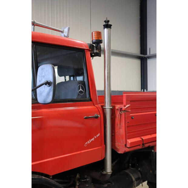 مرسيدس بنز Unimog 406-43937213