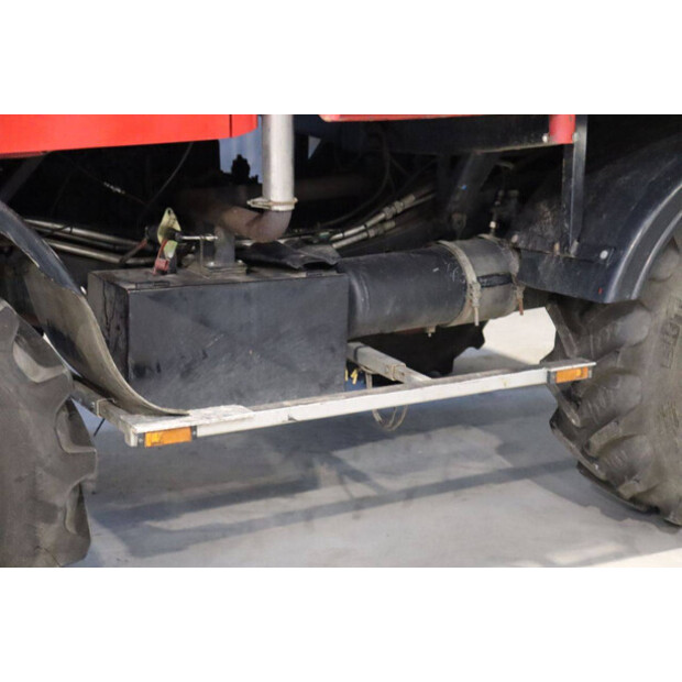 مرسيدس بنز Unimog 406-43937214