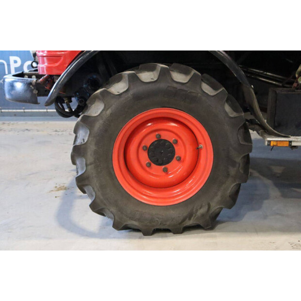 مرسيدس بنز Unimog 406-43937215