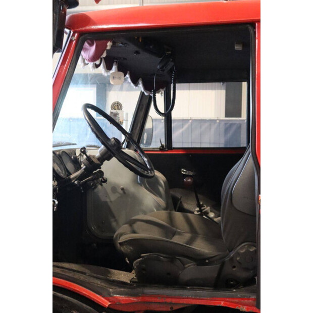 مرسيدس بنز Unimog 406-43937228