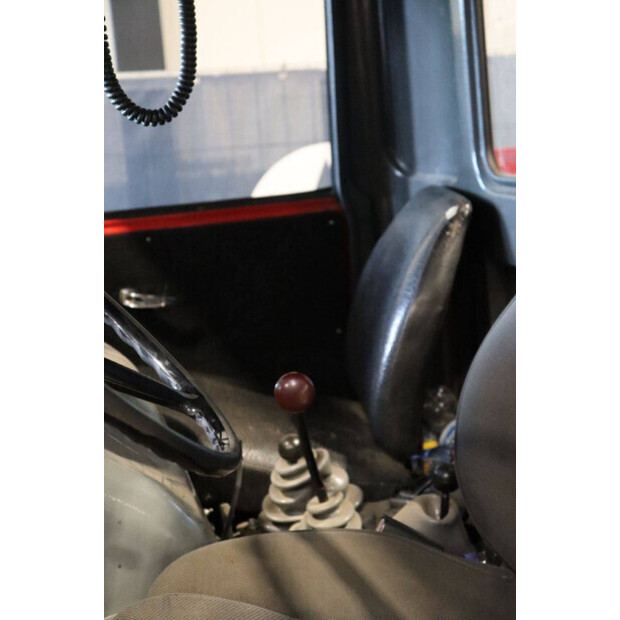 مرسيدس بنز Unimog 406-43937233