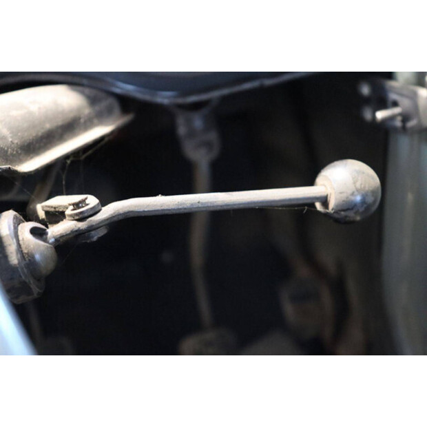 مرسيدس بنز Unimog 406-43937242