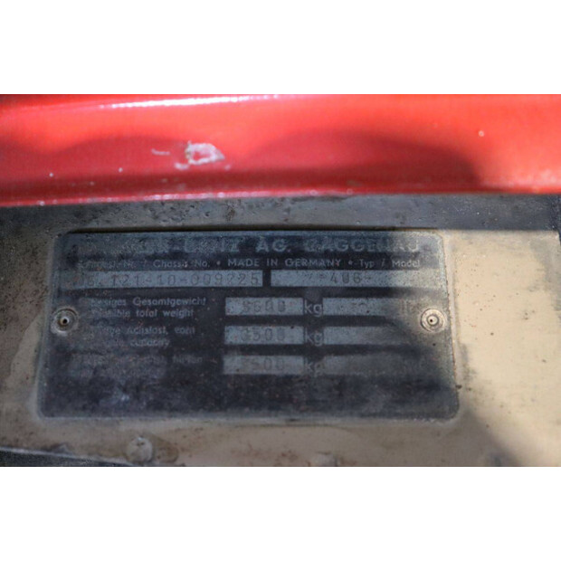 مرسيدس بنز Unimog 406-43937249