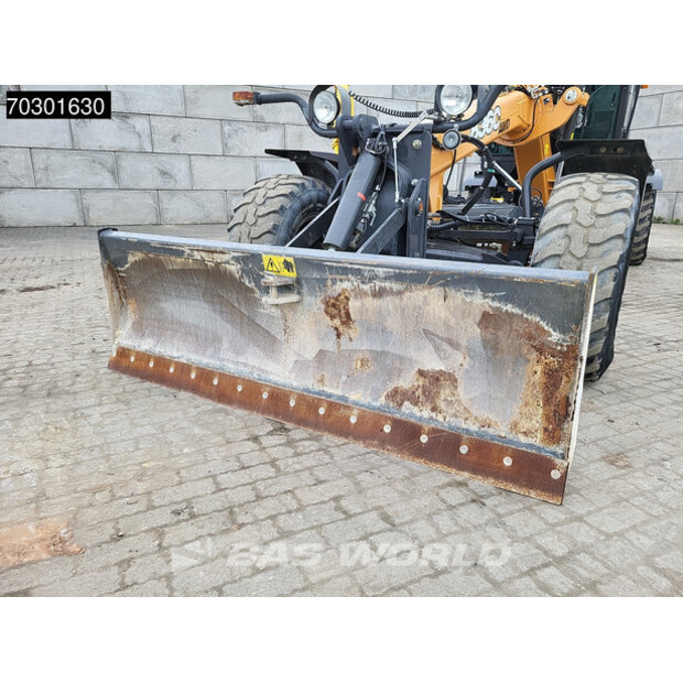 2017 كاس 836C AWD-43937436