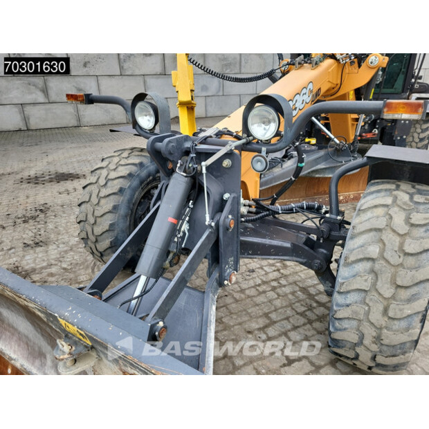 2017 كاس 836C AWD-43937440