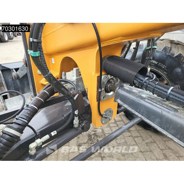 2017 كاس 836C AWD-43937441