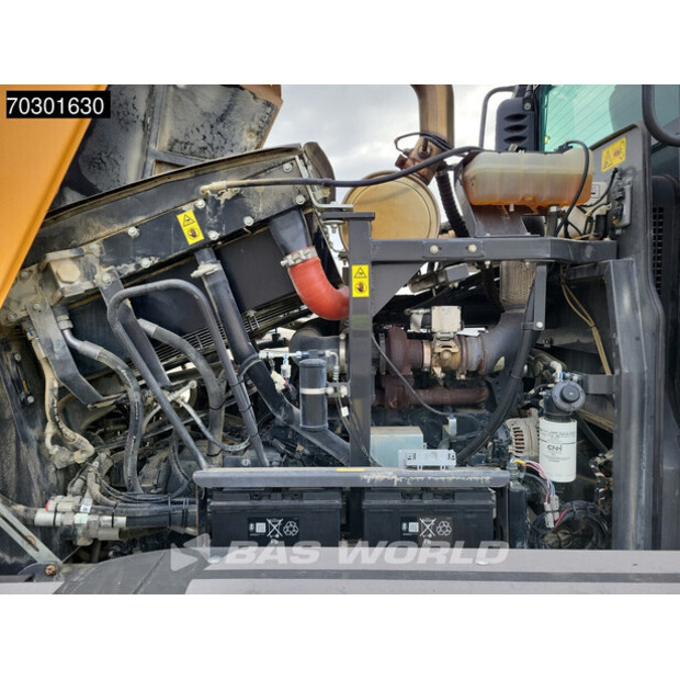 2017 كاس 836C AWD-43937453