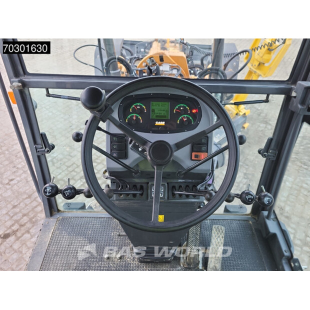 2017 كاس 836C AWD-43937482