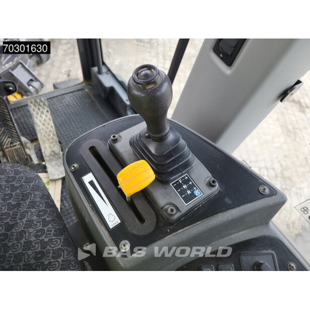 2017 كاس 836C AWD-43937488