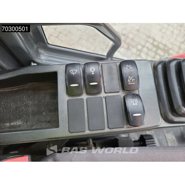 2018 Doosan DX235LCR-5-43937584