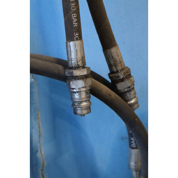 2014 MARK R301-43937616