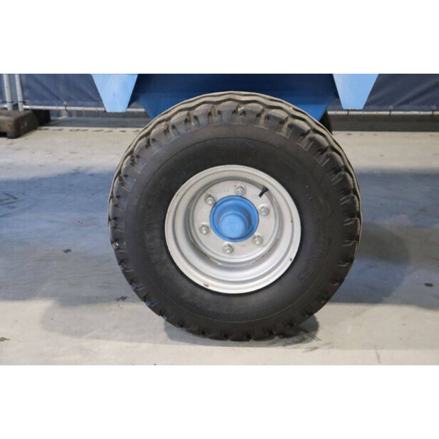 2014 MARK R301-43937620