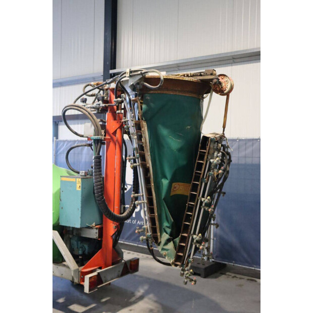 2011 Munckhof Sprayer 107-43938007
