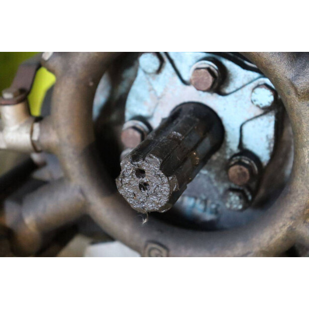 2002 Munckhof 105-43938075