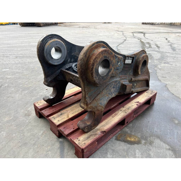 2016 Caterpillar 349E-43938107