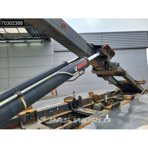 2017 مرسيدس بنز Arocs 3653-43938213