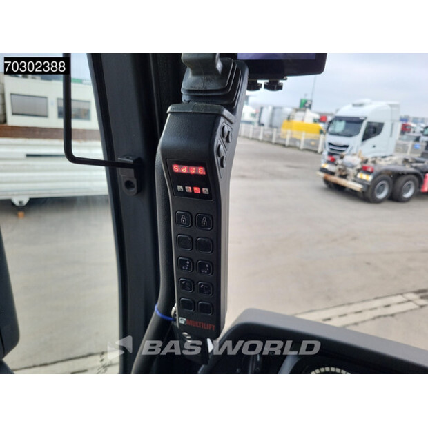 2017 مرسيدس بنز Arocs 3653-43938240