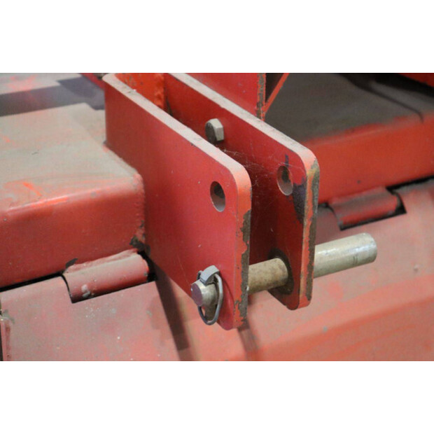 2000 Agric RBF 50-43938312