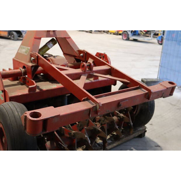 2000 Agric RBF 50-43938323