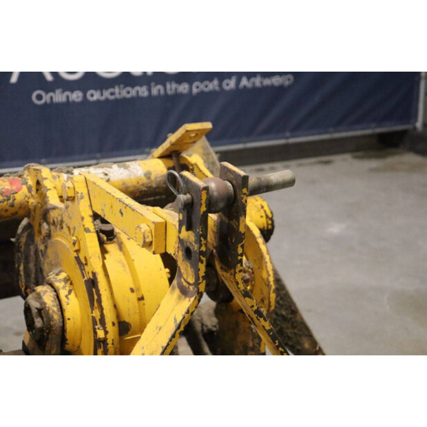 Selvatici Tipo 1154-43938380