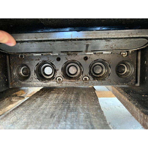 2018 OilQuick OQ65-43938668