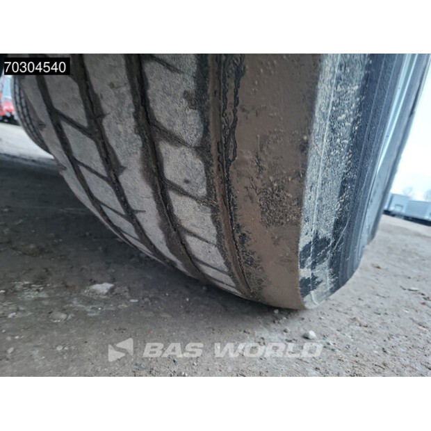 2004 BENALU 60M3-43938706