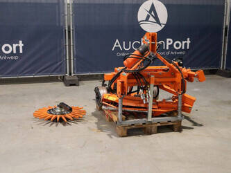 صورة ل معدات التعشيب 2020 RINIERI BIO-DYN