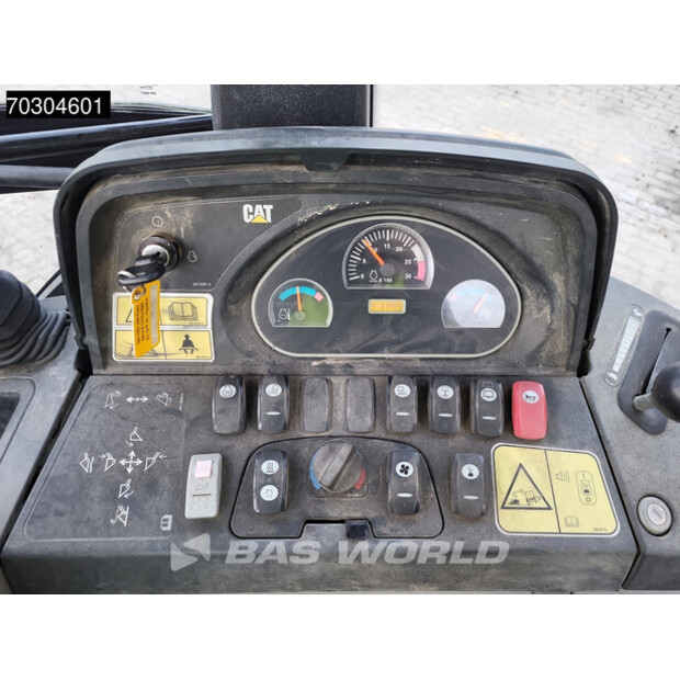 2013 Caterpillar 428F-43939613