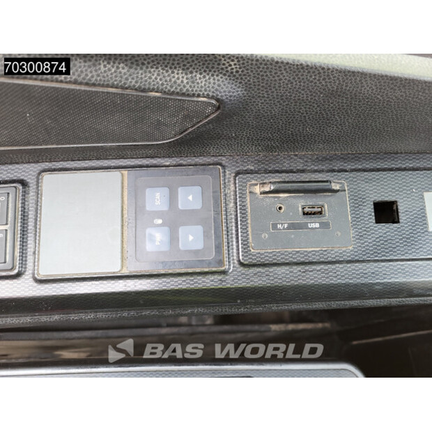 2017 Doosan DX57W-5-43939742