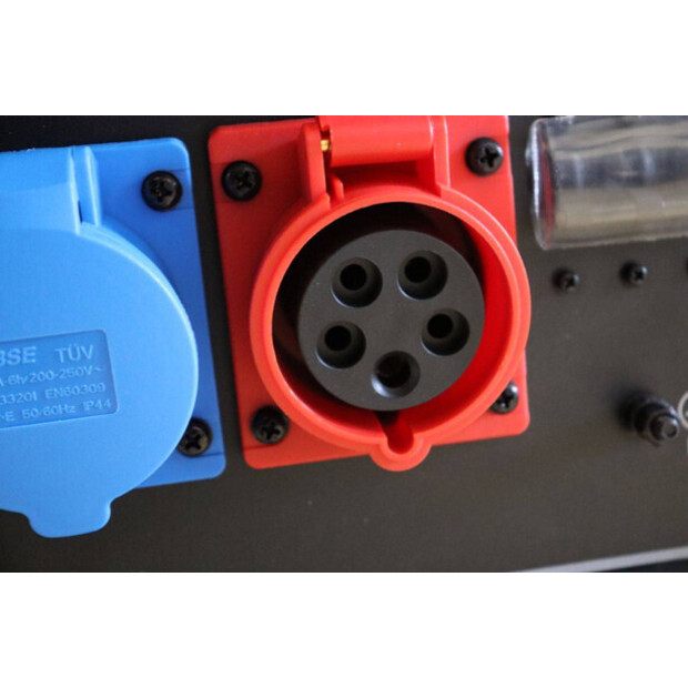 2024 جيه سي بي GNL8010PE-43939824